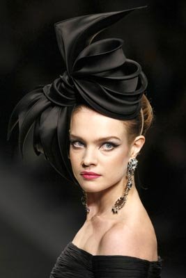 [tocado+valentino.bmp]