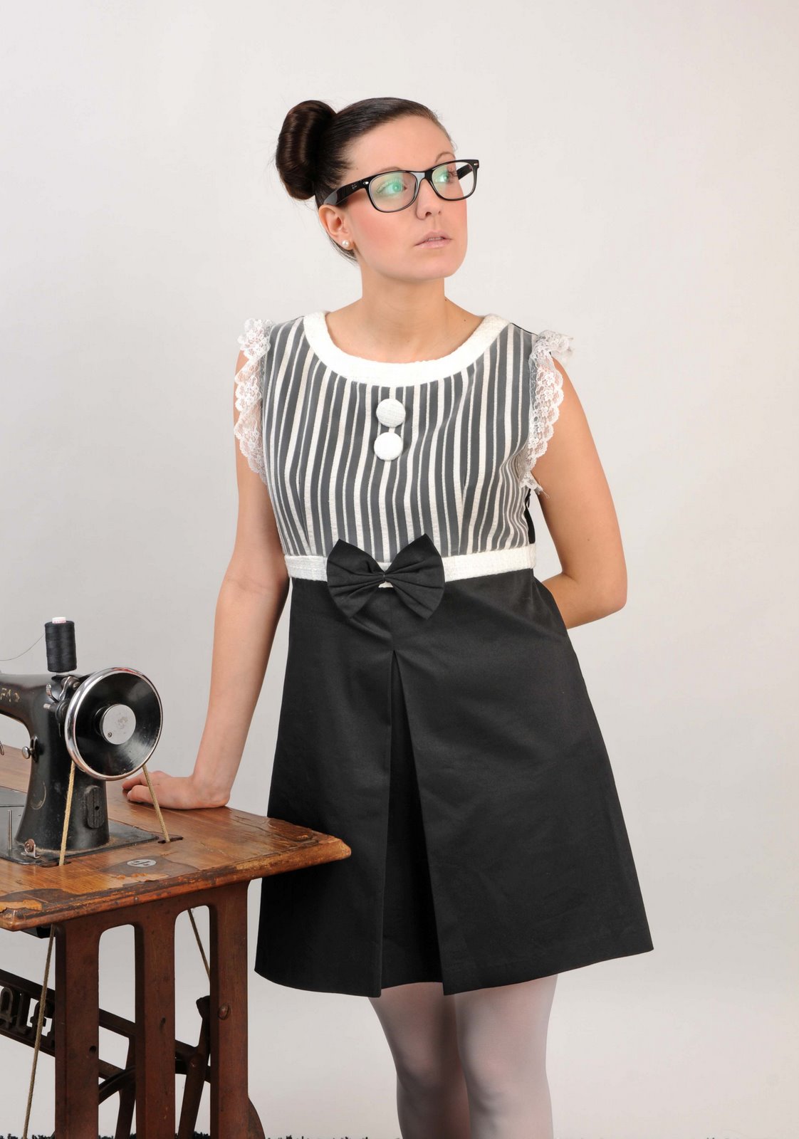 [V.+Blanco&Negro.jpg]