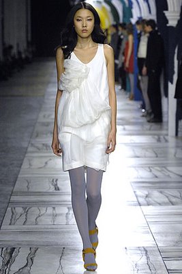 [medias_grises4.jpg]