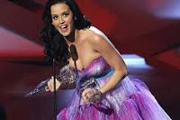 Katy Perry Tops Billboard Again