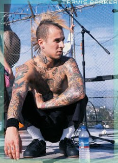 Travis Barker Hair Styles With Fanned Mohawk Hairstyles 8