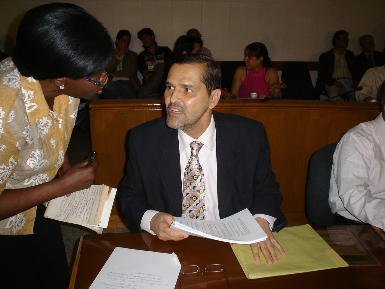 [contrarlos+Carlos+Mario+Escobar.jpg]