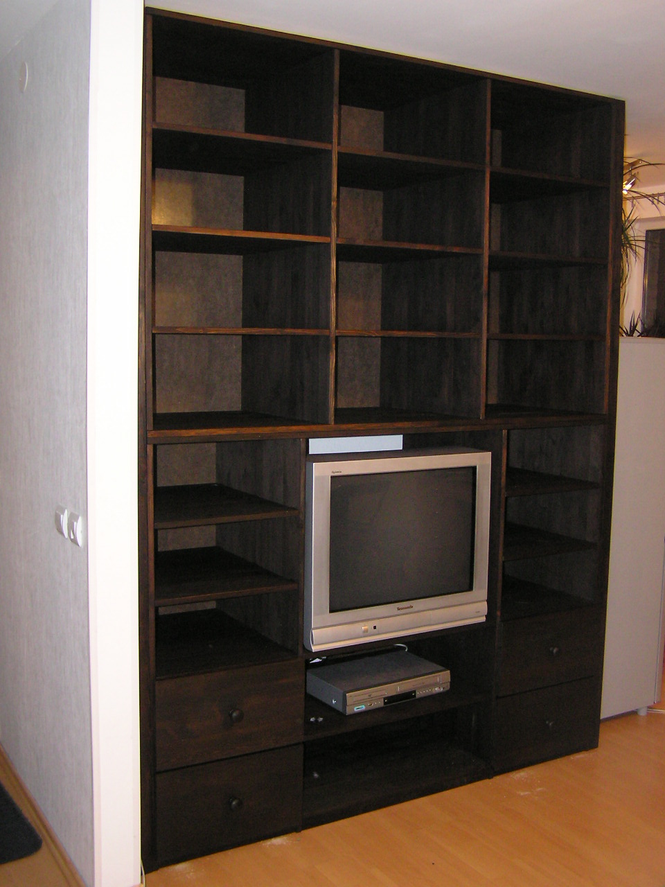 [raamatukapp+60.jpg]