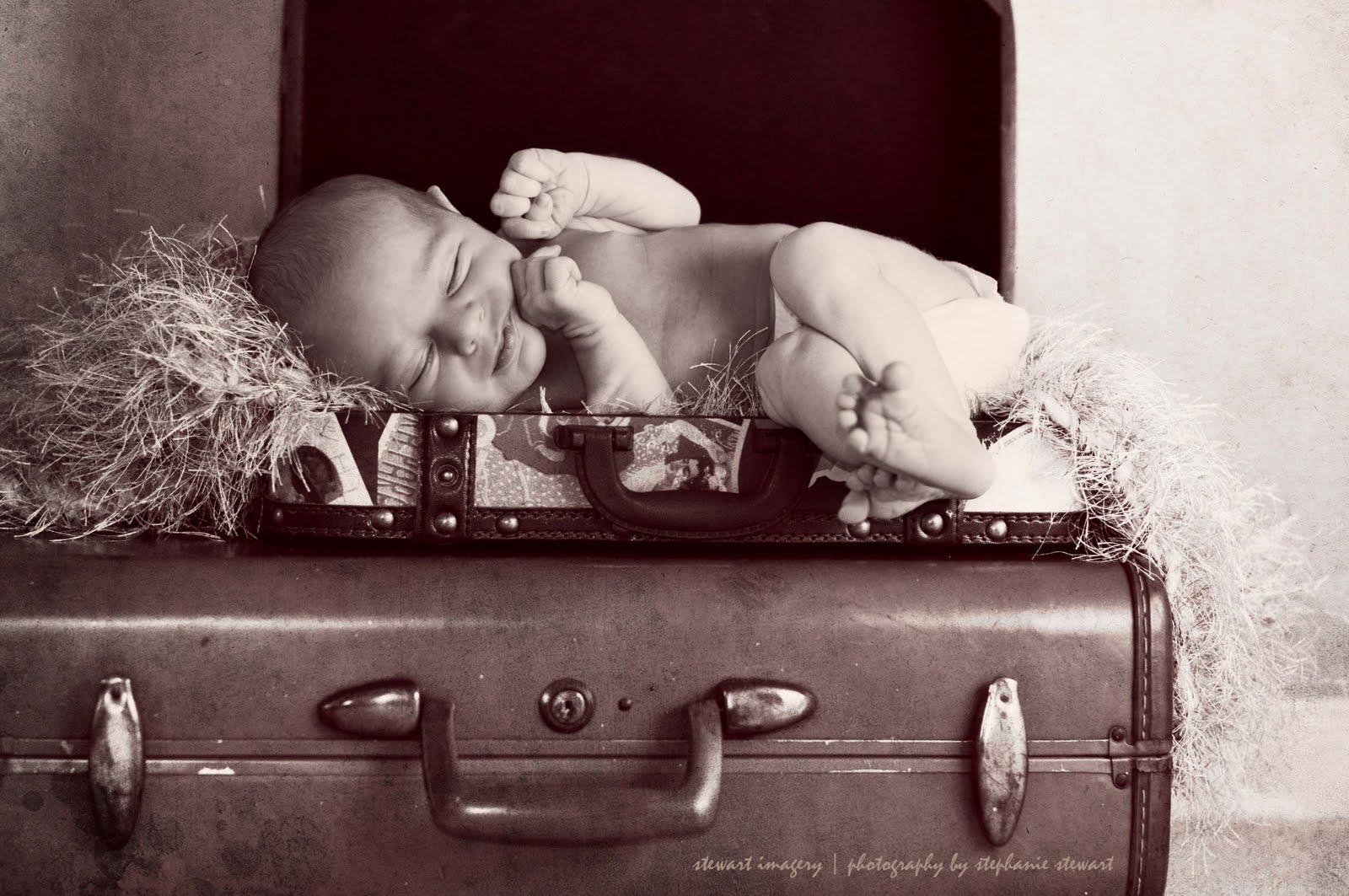 [Newborn-+Colin+Robert-16ps.jpg]