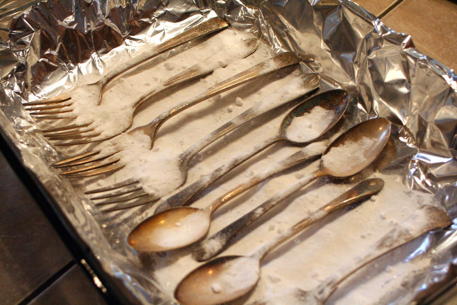 Dirt Cheap Decor! Homemade Silver Polish