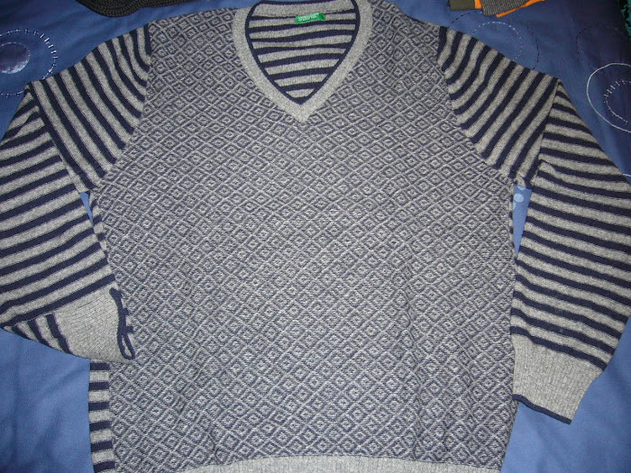 Camisola de lã azul e cinzenta da BENETTON - 20 arcas