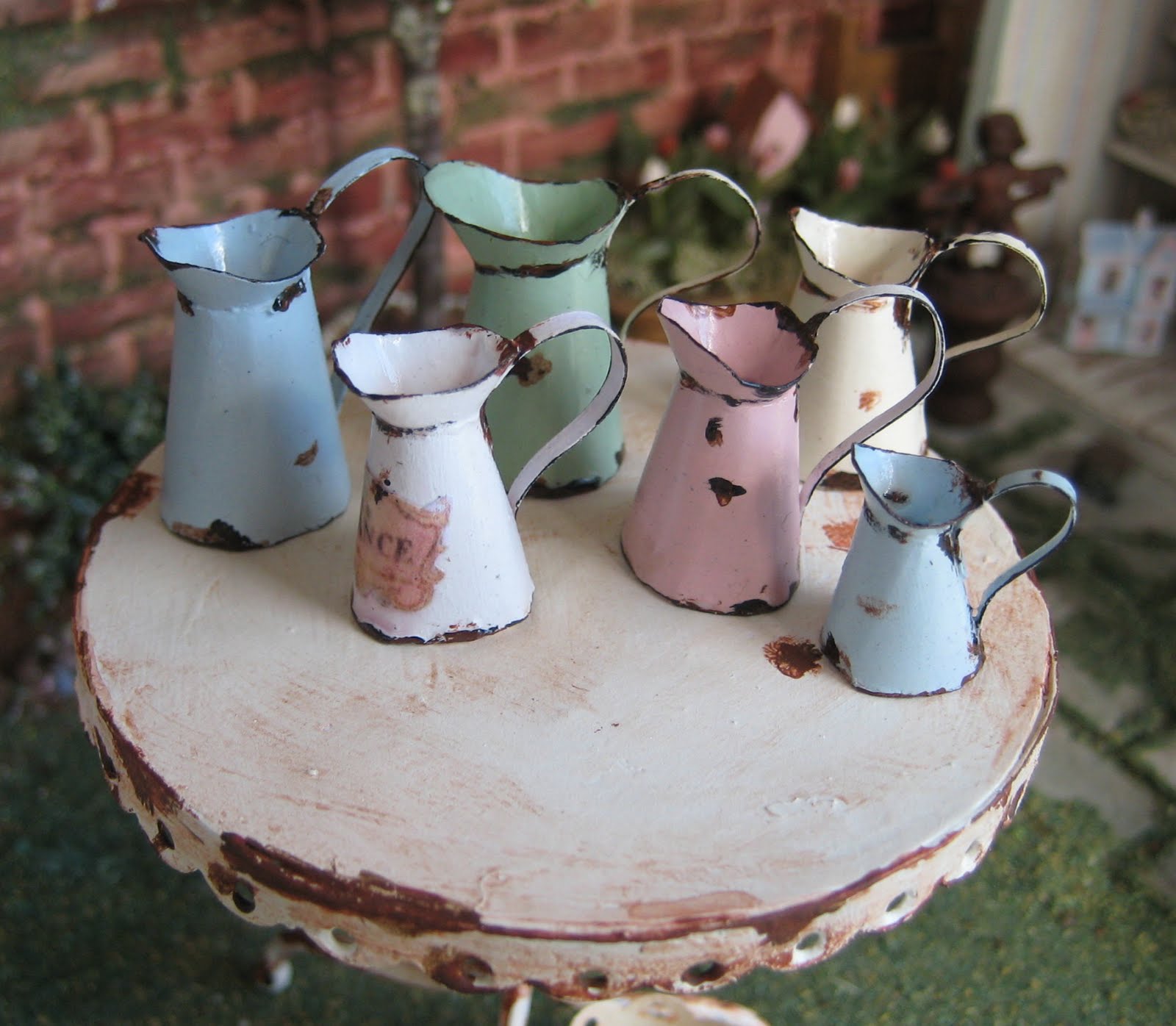 [rusty+pitchers.jpg]
