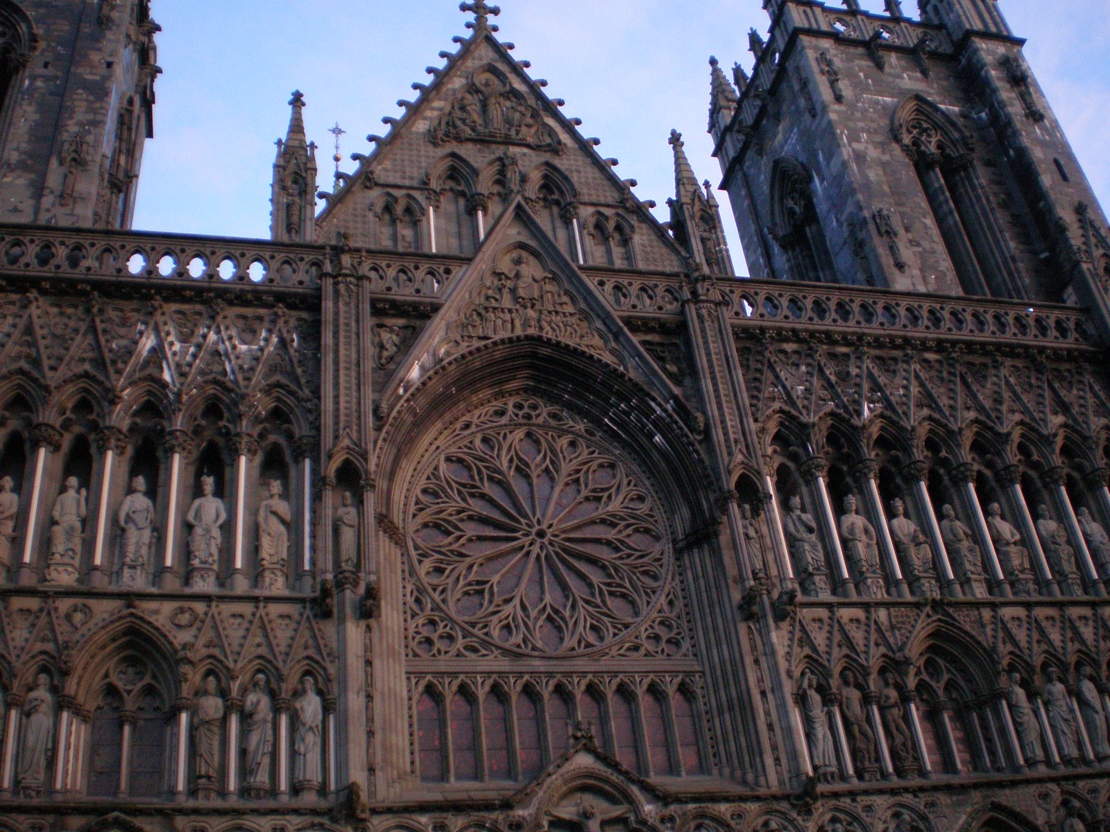 [PB170165.JPG]