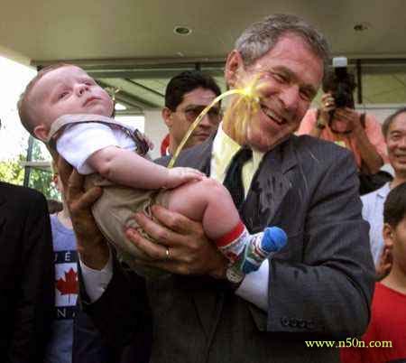 بوش : ليه كده يا ابنى , هو أنا زعلتك ؟