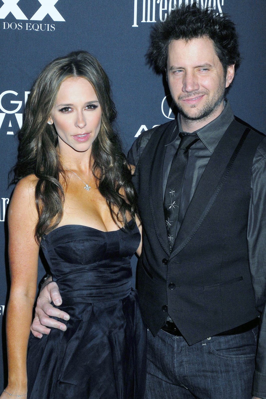 [jlh_6_premiere_big.jpg]