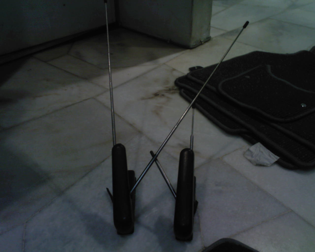 [ANTENA+01.jpg]