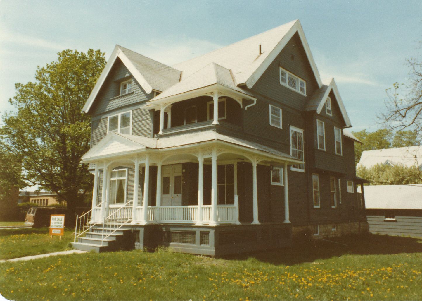 Homes Of Glen Novinger 13th Home South 2nd Street Nevada Iowa