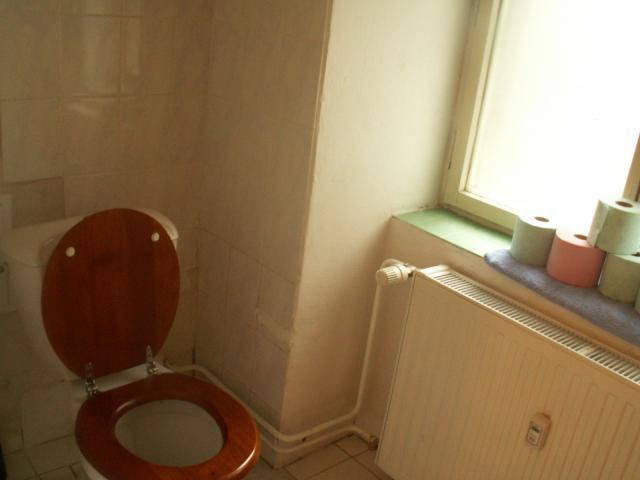 [f0d80227.jpg]
