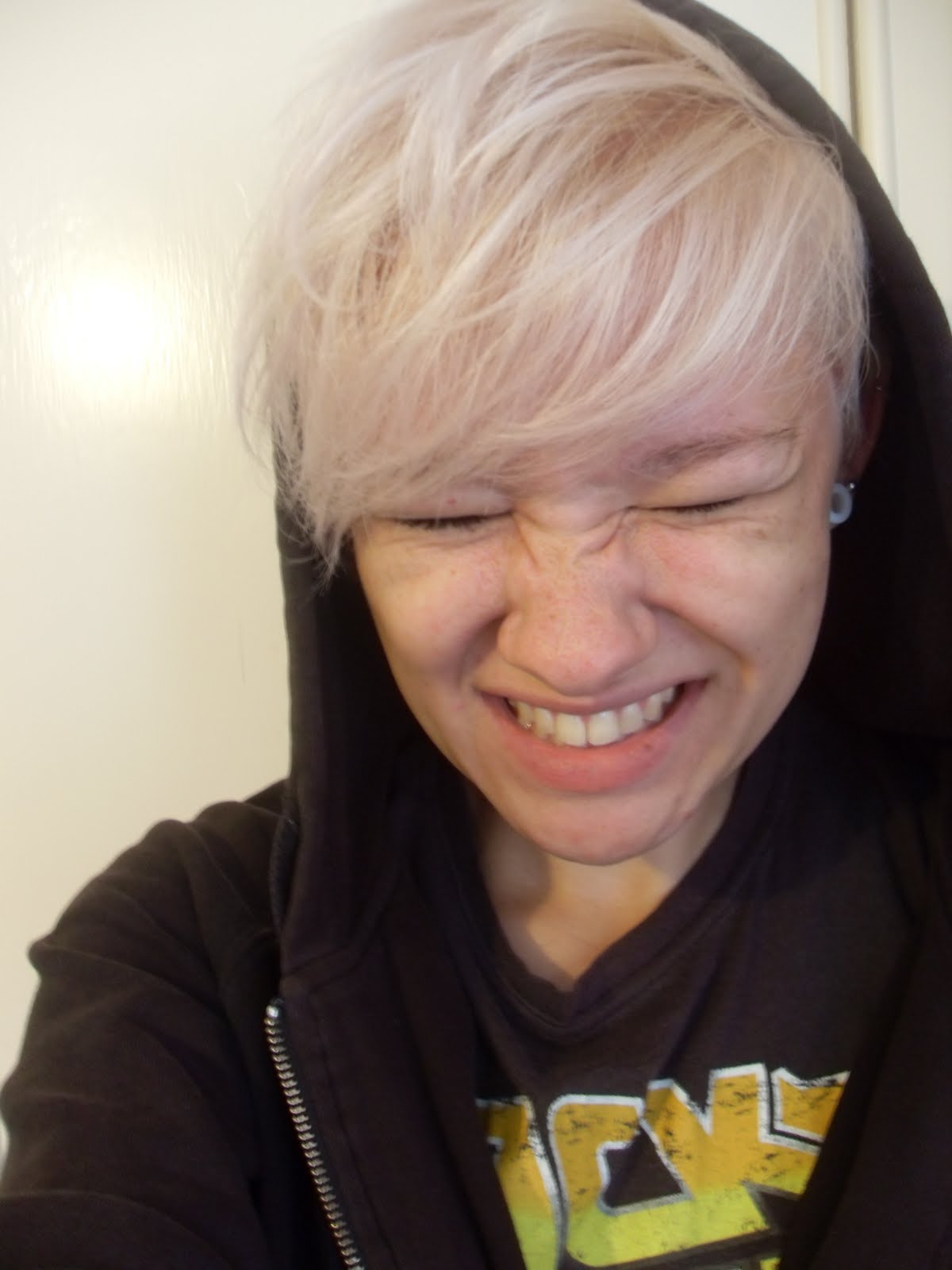 Ash Blonde Dye