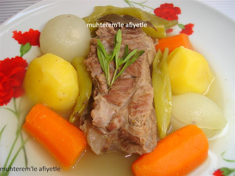 Muhterem�le Afiyetle DANA GERDAN HAŞLAMA