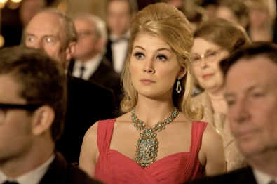 I finally watch An Education and want Rosamund Pik... Picture+25
