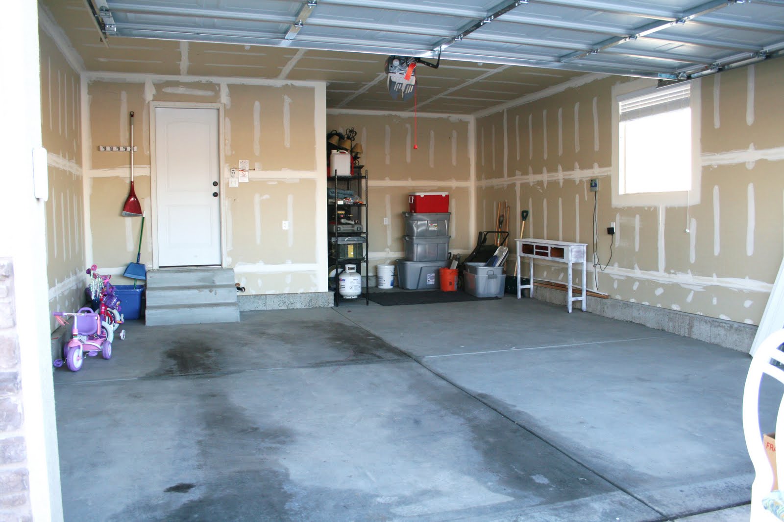[Snow+and+clean+garage+056.JPG]