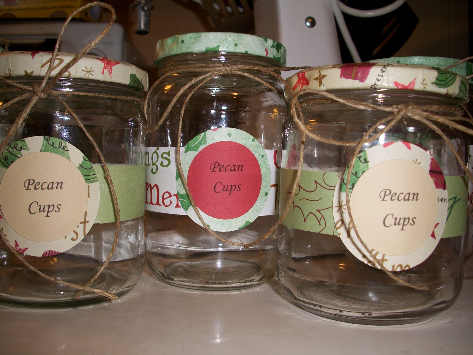 Saving SAHM Sanity: Re-purposed Glass Jars, Great for Xmas Gifts!