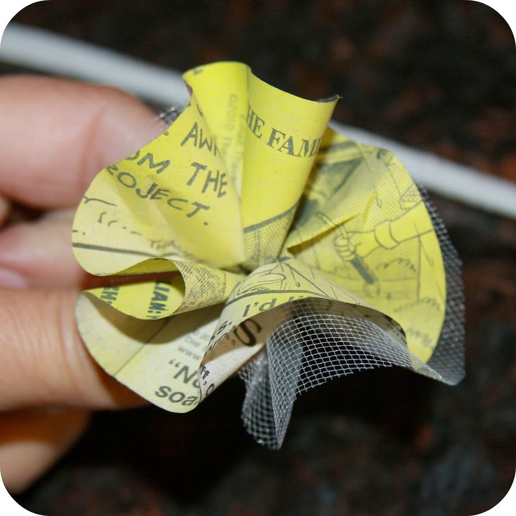 Trendy TreeHouse Newspaper Flowers Tutorial