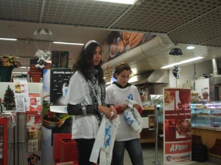 [DSCF6871.JPG]