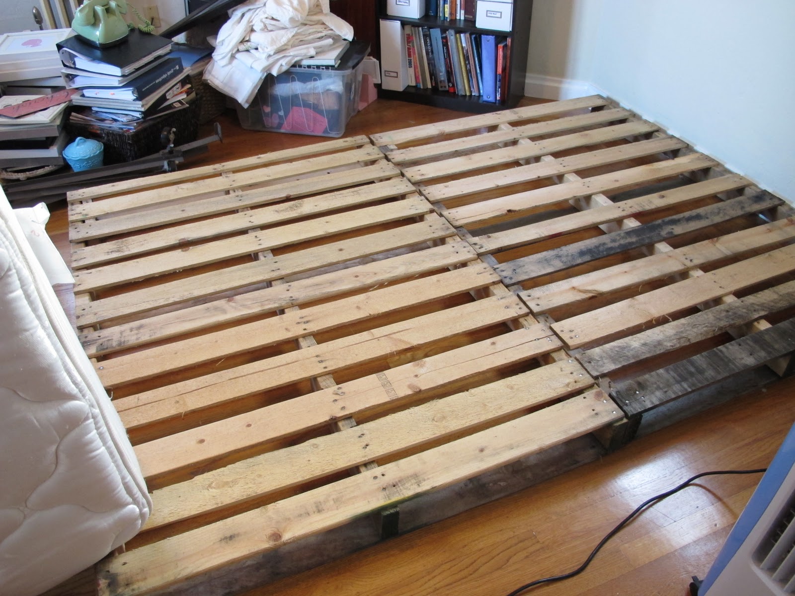 How To Make A Platform Bed Using Pallets Ashley Bruner Blog