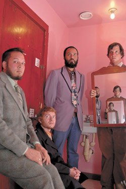 [biggray_ham1mirrorloresbenmccormick.jpg]