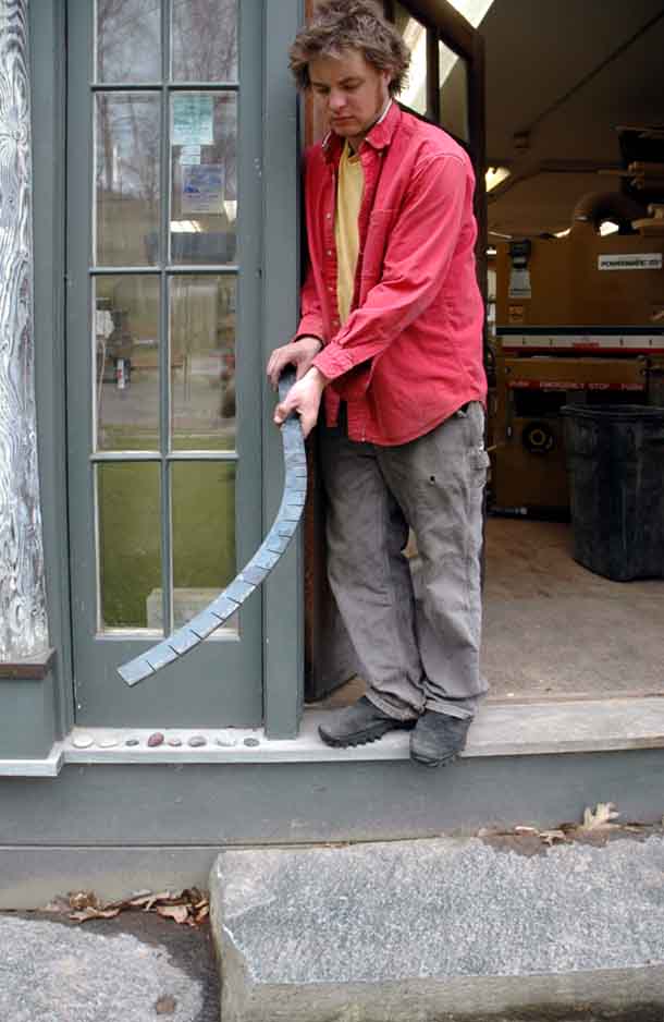 [front+steps+railing+1.jpg]