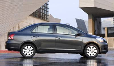 Yaris Saloon