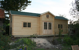 helsinki log cabin instalation