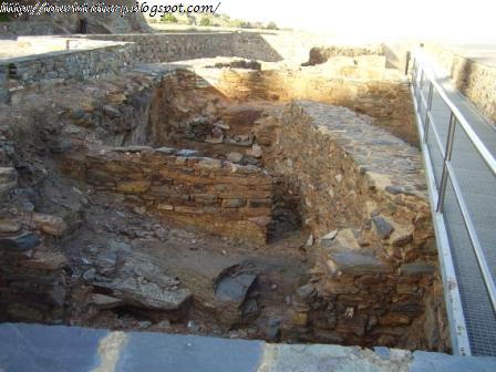 [Castelo+de+Monsaraz41.JPG]