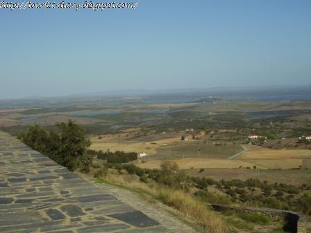 [Castelo+de+Monsaraz6.JPG]