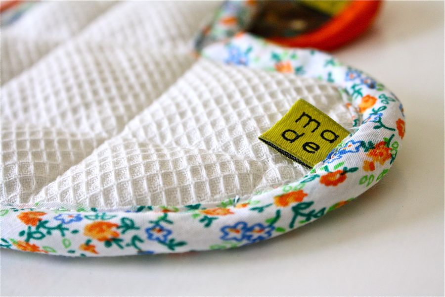 Hotpads + attaching bias tape MADE EVERYDAY