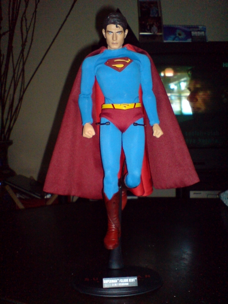 [HT+Superman+-+Levitate.jpg]