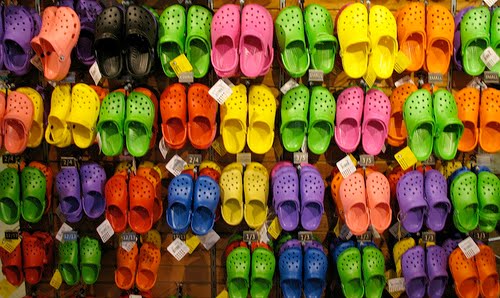 [crocs+display.jpg]