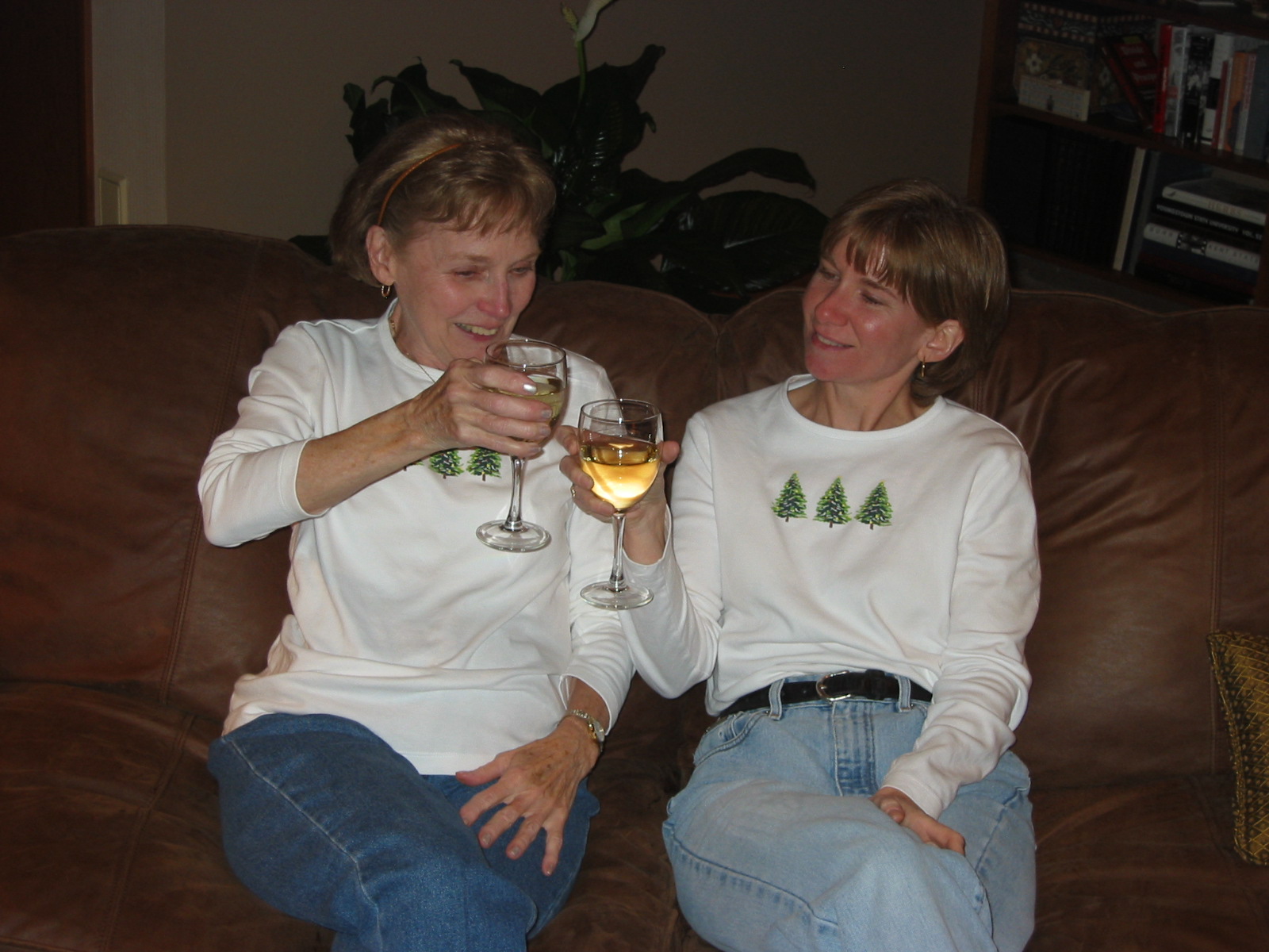 [IMG_2483.JPG]