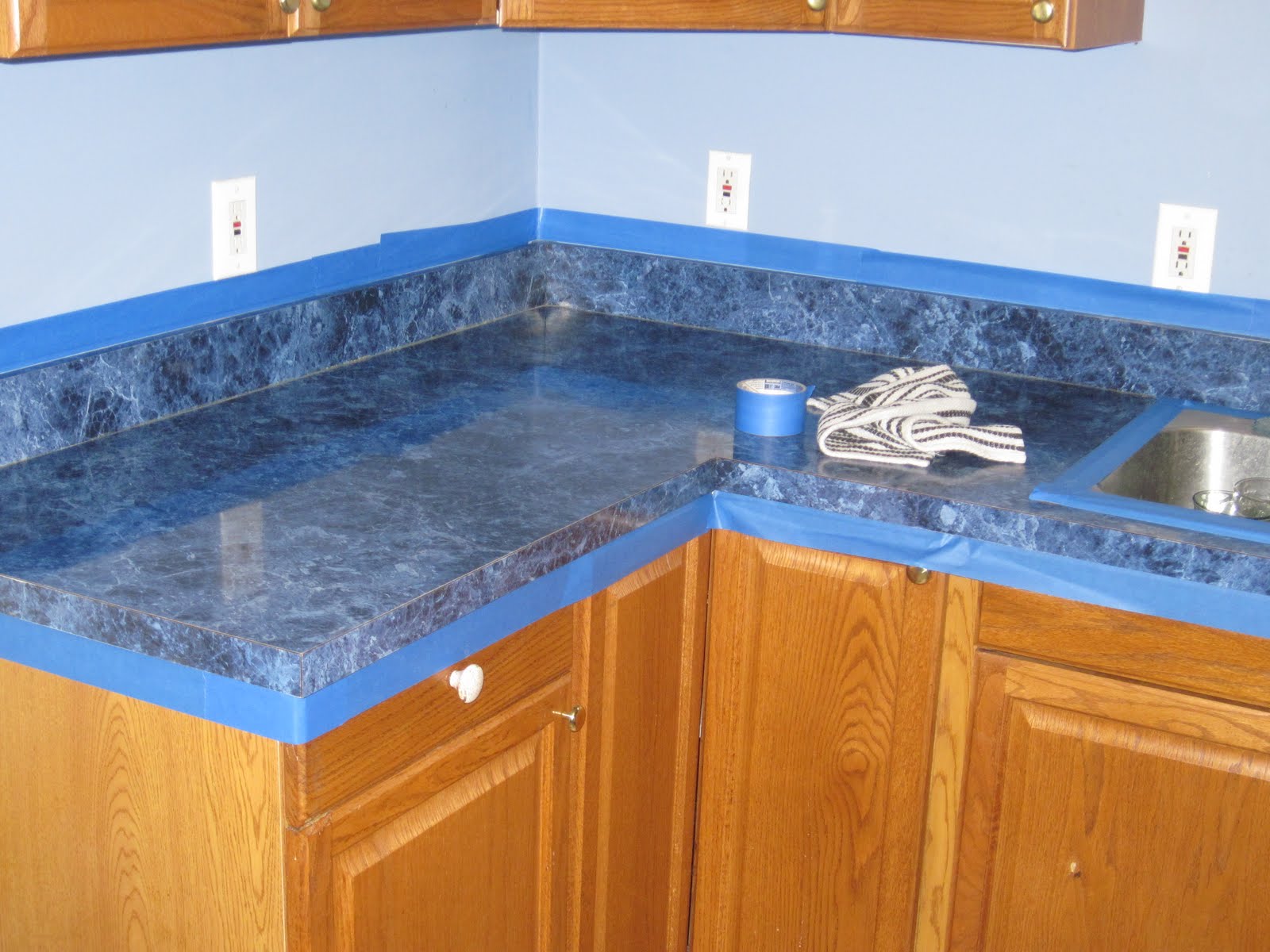 Upgrading Counter Top ~ FINISHED WALLS