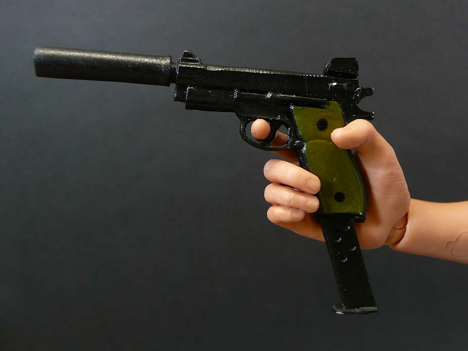 [gun.jpg]