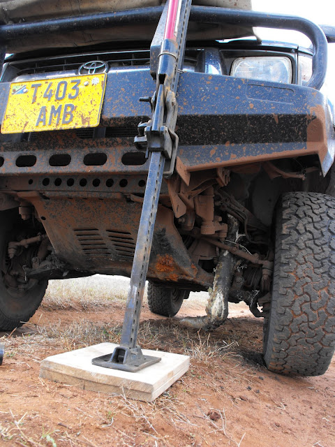 12 Novembre -  les aleas de la brousse.