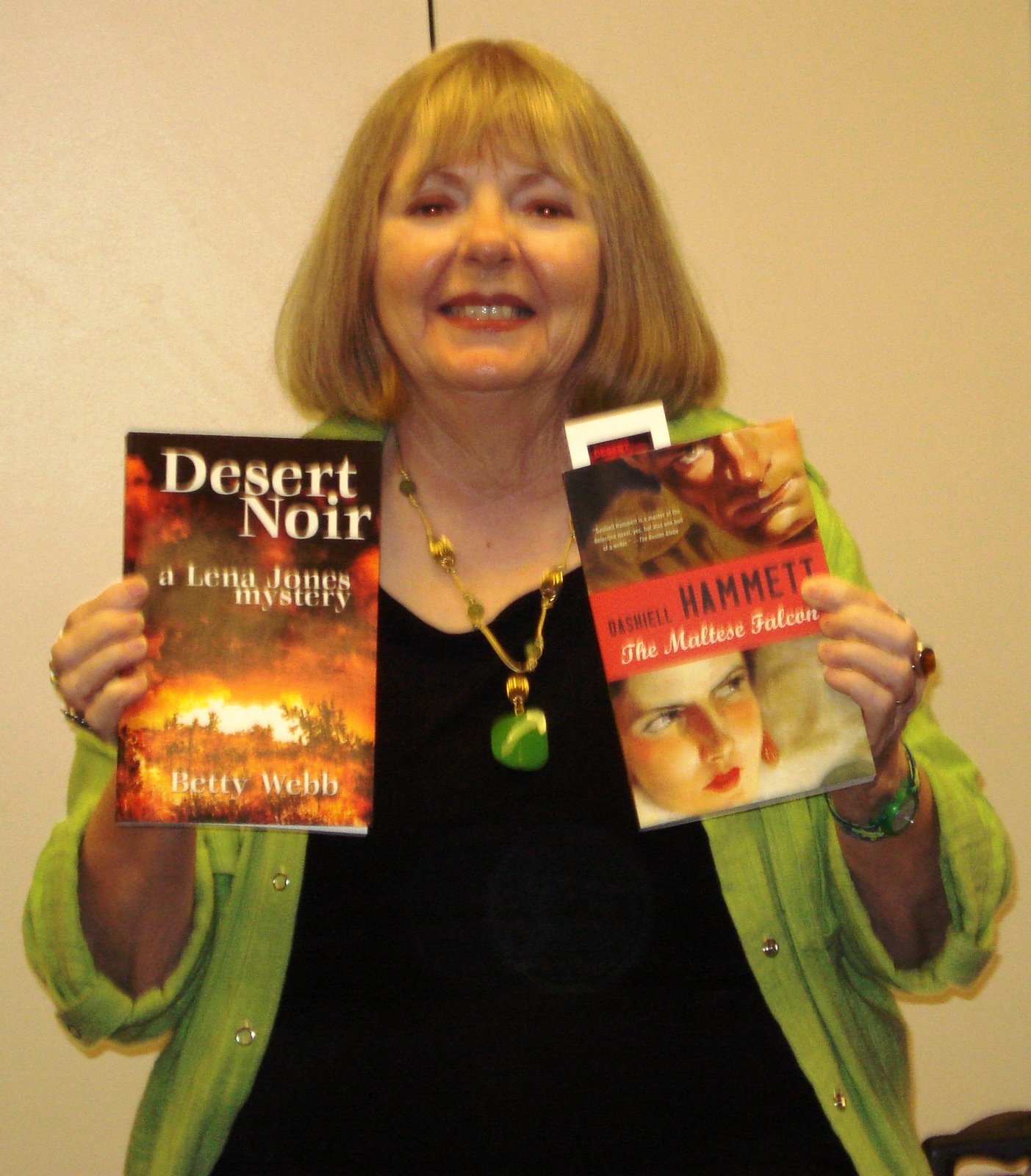 [Betty+Webb+for+The+Big+Read.jpg]