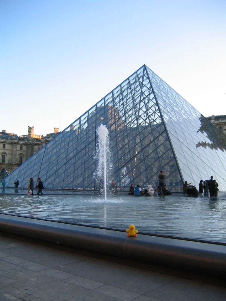 [Candide+and+Louvre+1.JPG]