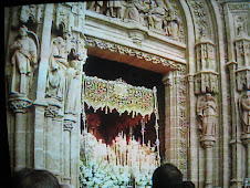 La Esperanza de Triana saliendo de la Catedral