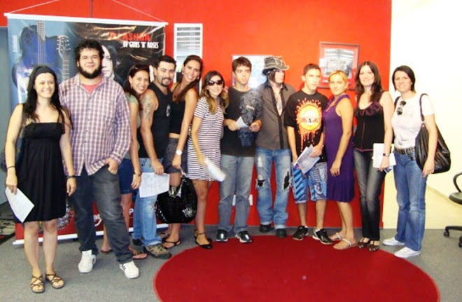 Dj Ashba and fans - "Meet N' Greet" at Playtech Music Store in São Paulo!!