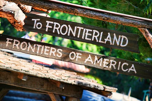 [frontierland.jpg]