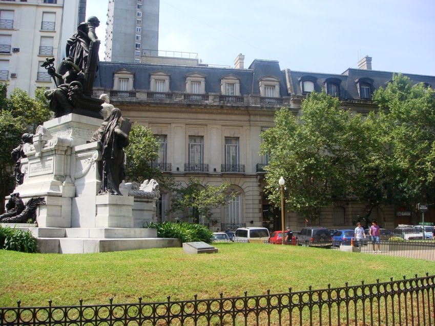 [plaza+posadas.JPG]