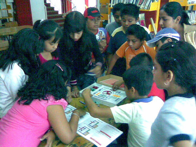 Jugando durante el Taller de Verano 2009.