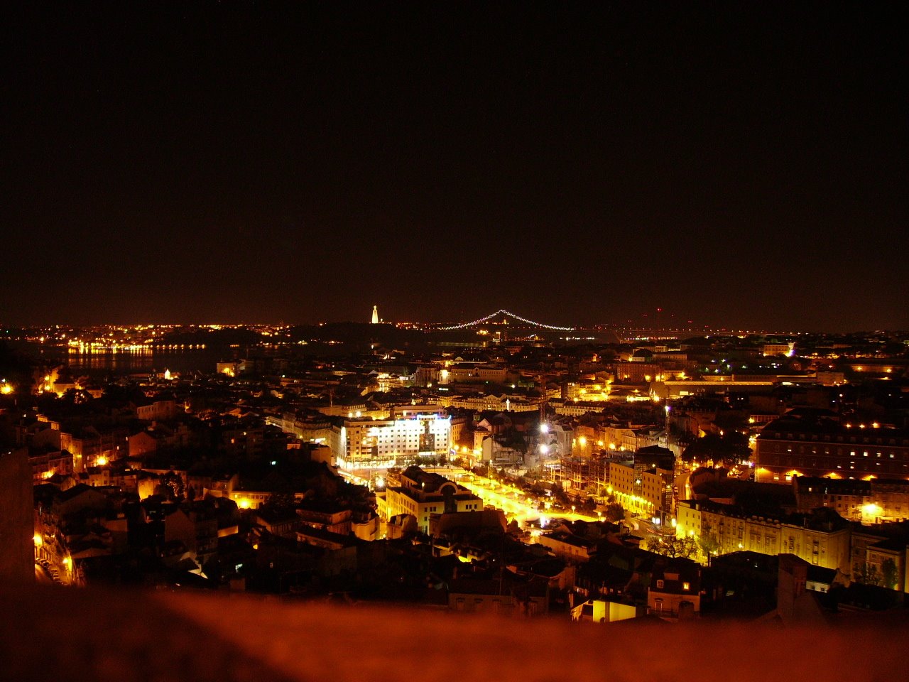 [Lisboa....jpg]