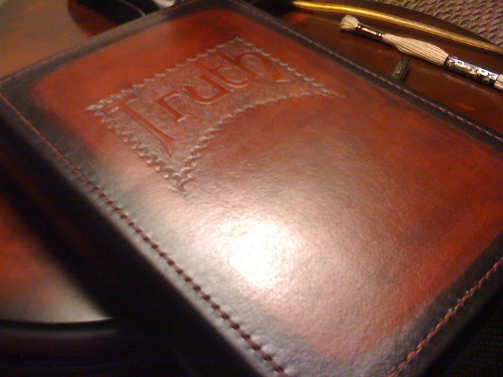 Truth Bible Redish brown/Black, hand stitched
