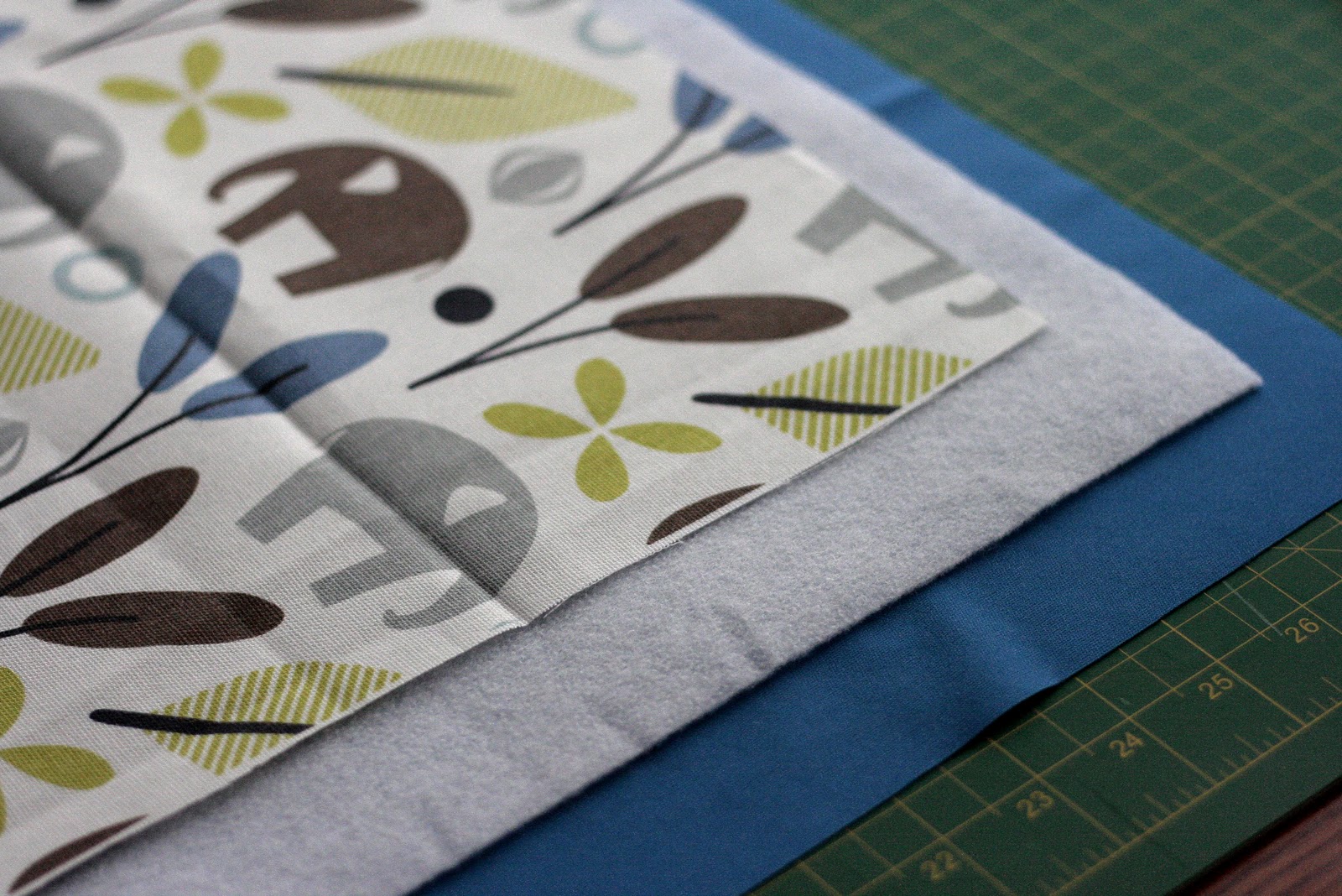 Tutorial Diaper Pouch + Changing Pad Craft Buds