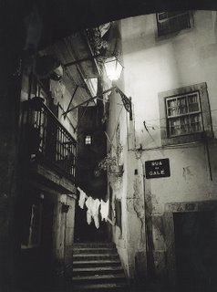[alfama_noite.jpg]