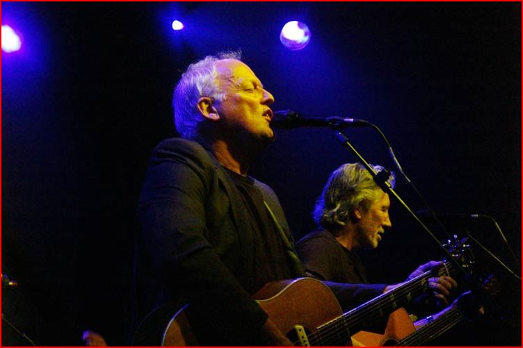 Pink Floyd Reunion !!Pour 4 chansons !! Gilmour+waters+4++2010